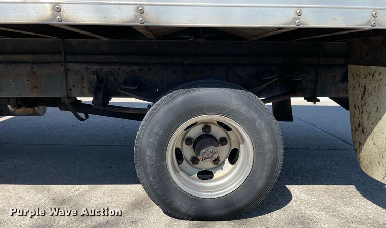 image for item LJ9641 2007 Mitsubishi Fuso FE84D  box truck