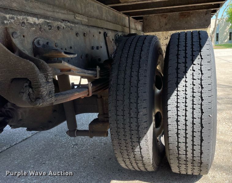 image for item LJ9641 2007 Mitsubishi Fuso FE84D  box truck