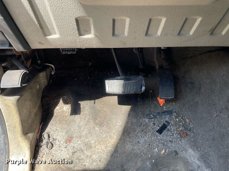 image for item LJ9650 2009  Ford F550 Super Duty XLT  box truck