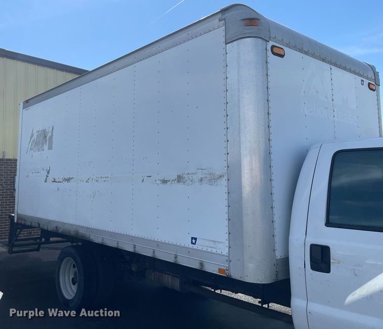 image for item LJ9650 2009  Ford F550 Super Duty XLT  box truck