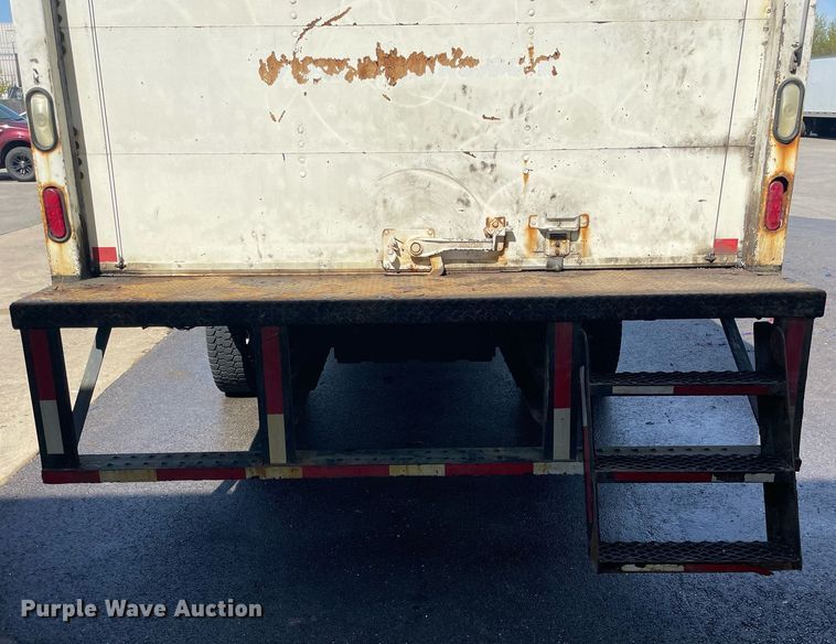 image for item LJ9650 2009  Ford F550 Super Duty XLT  box truck