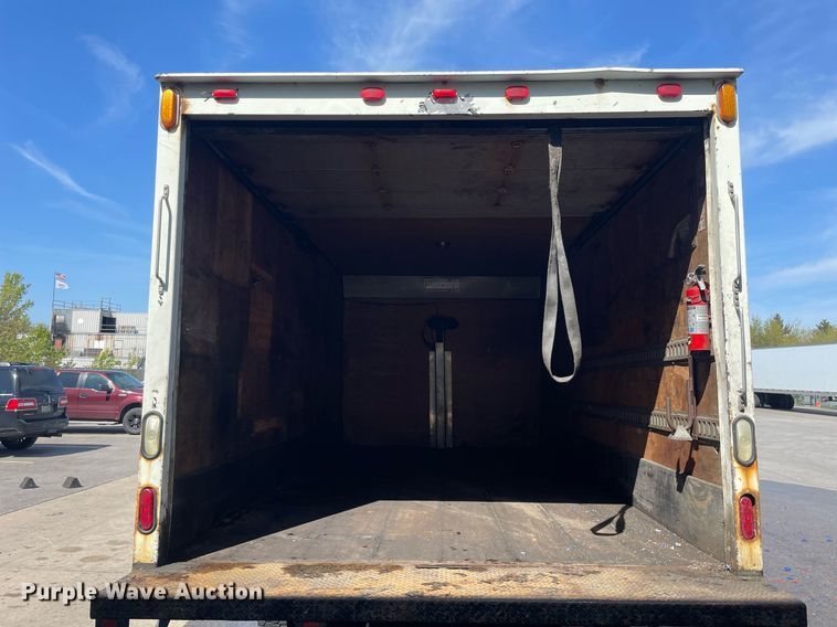 image for item LJ9650 2009  Ford F550 Super Duty XLT  box truck