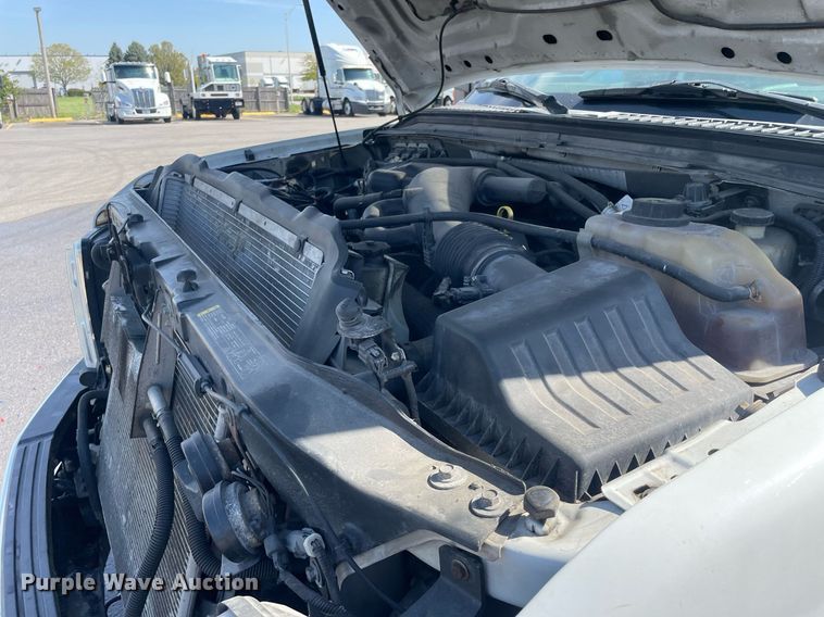 image for item LJ9650 2009  Ford F550 Super Duty XLT  box truck