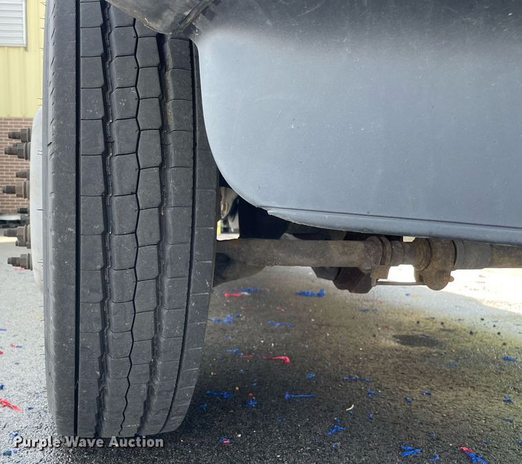 image for item LJ9650 2009  Ford F550 Super Duty XLT  box truck