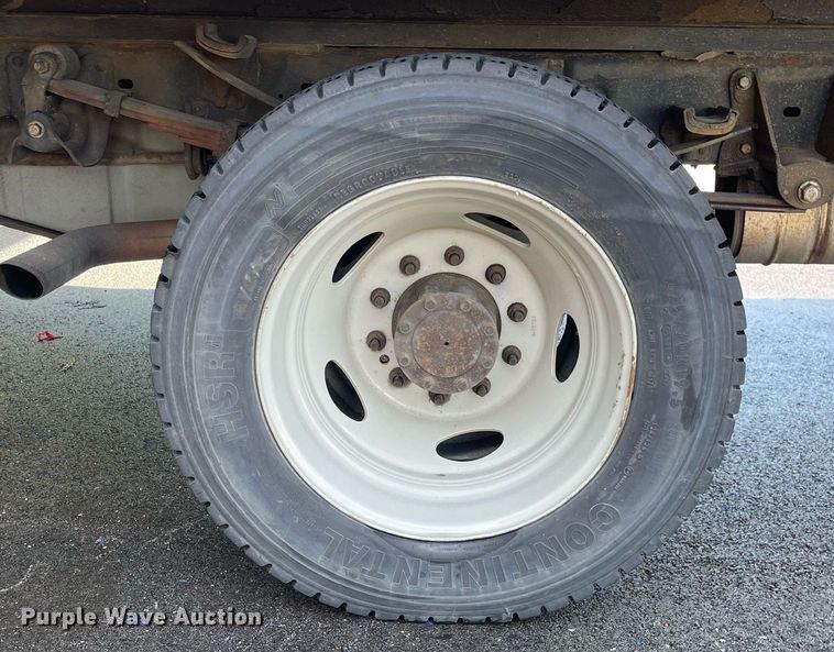 image for item LJ9650 2009  Ford F550 Super Duty XLT  box truck