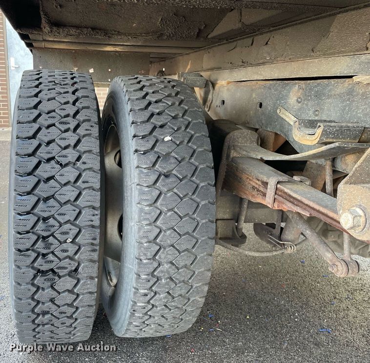 image for item LJ9650 2009  Ford F550 Super Duty XLT  box truck