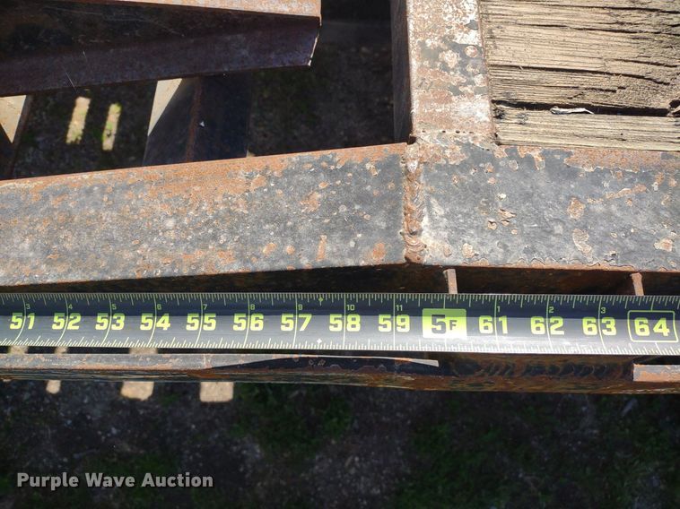 image for item LL9110 1999 Circle M  equipment trailer