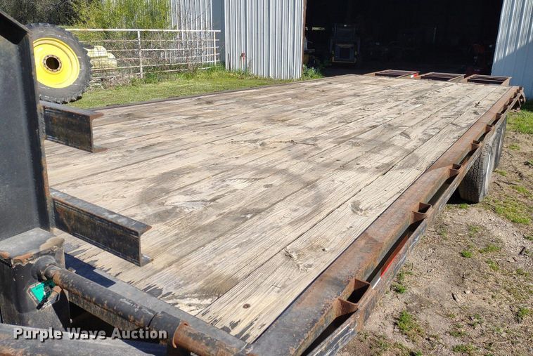 image for item LL9110 1999 Circle M  equipment trailer