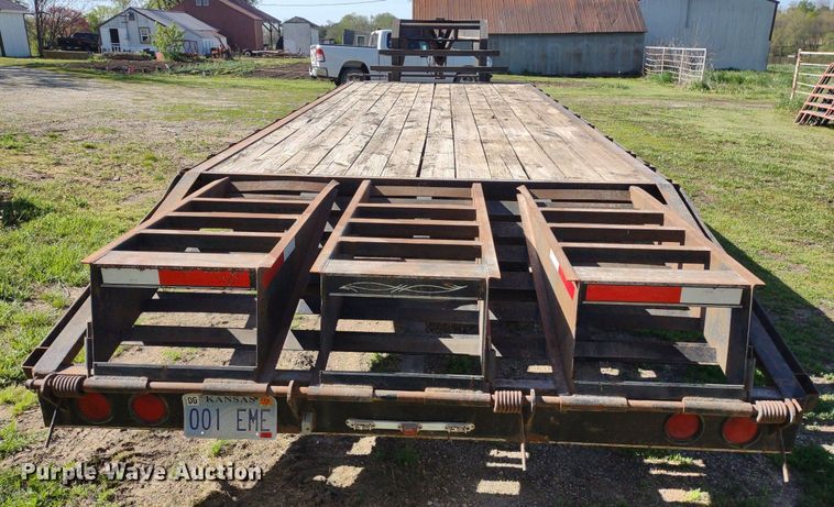 image for item LL9110 1999 Circle M  equipment trailer