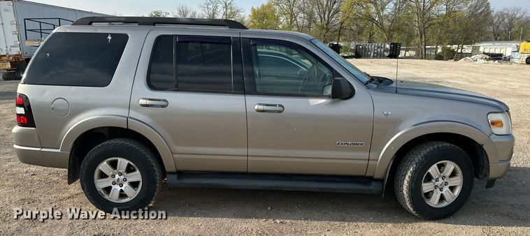 image for item LN9195 2008 Ford Explorer XLT  SUV
