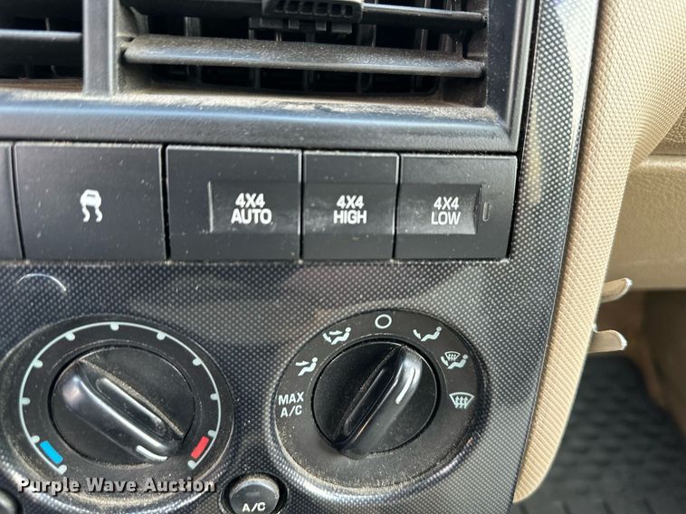 image for item LN9195 2008 Ford Explorer XLT  SUV