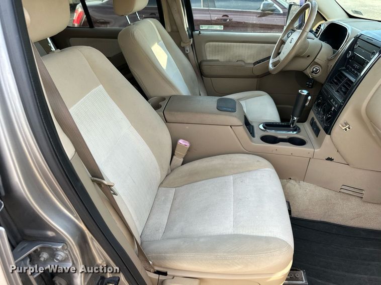 image for item LN9195 2008 Ford Explorer XLT  SUV