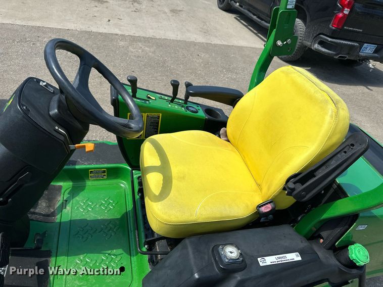 image for item LN9423 2017 John Deere 1580  lawn mower