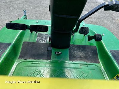 image for item LN9423 2017 John Deere 1580  lawn mower