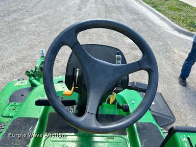 image for item LN9423 2017 John Deere 1580  lawn mower