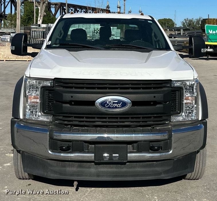 image for item LP9896 2017 Ford F550 Super Duty  SuperCab truck cab and chassis