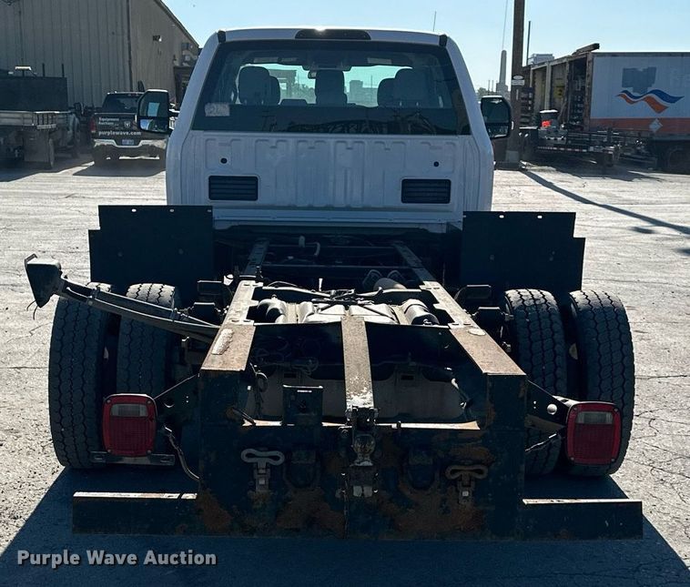 image for item LP9896 2017 Ford F550 Super Duty  SuperCab truck cab and chassis