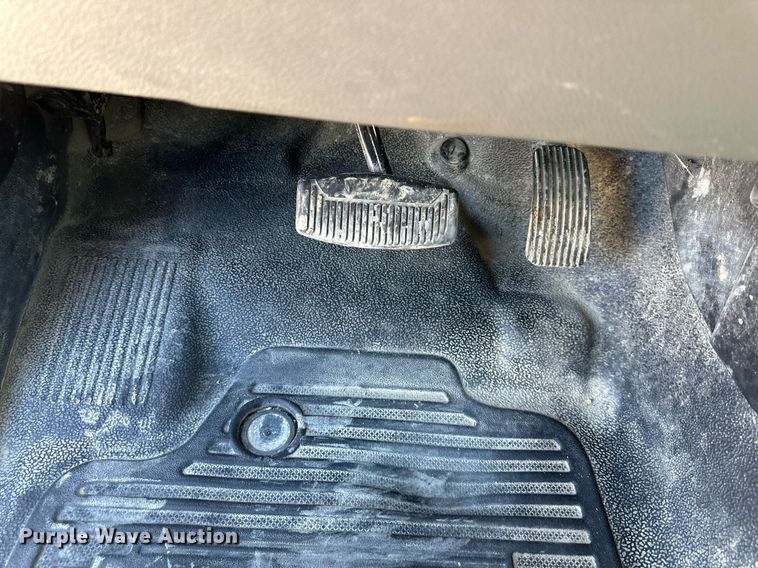 image for item LP9896 2017 Ford F550 Super Duty  SuperCab truck cab and chassis