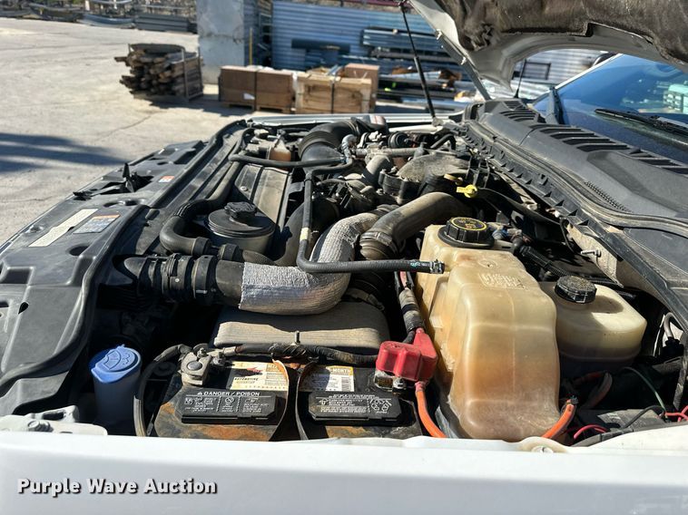 image for item LP9896 2017 Ford F550 Super Duty  SuperCab truck cab and chassis