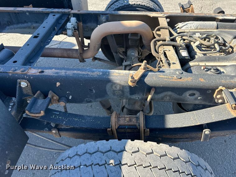 image for item LP9896 2017 Ford F550 Super Duty  SuperCab truck cab and chassis