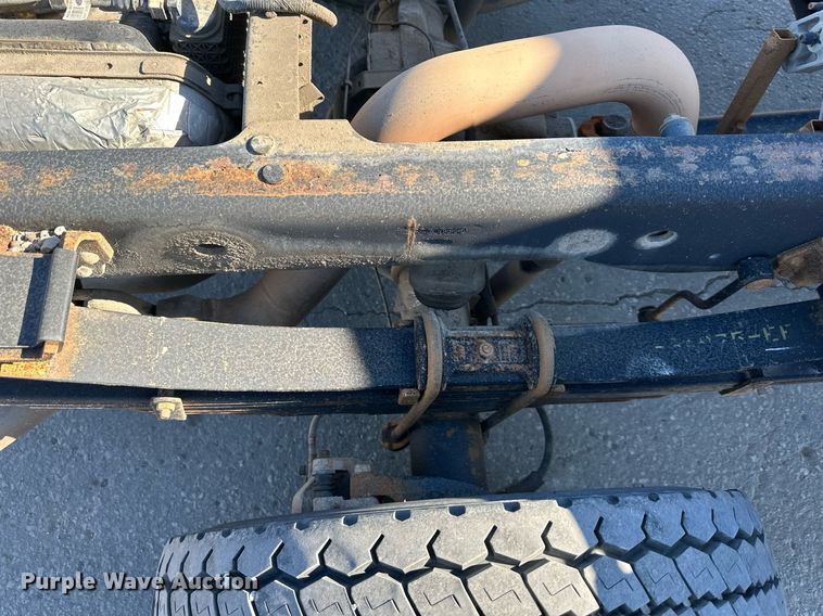 image for item LP9896 2017 Ford F550 Super Duty  SuperCab truck cab and chassis