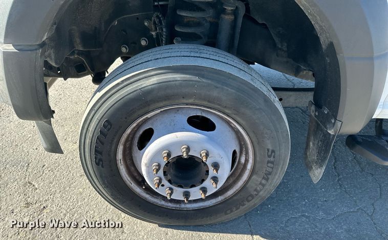 image for item LP9896 2017 Ford F550 Super Duty  SuperCab truck cab and chassis