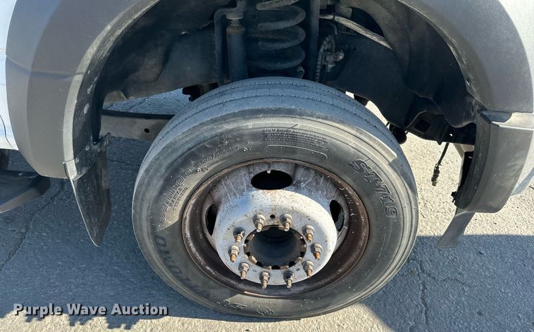 image for item LP9896 2017 Ford F550 Super Duty  SuperCab truck cab and chassis