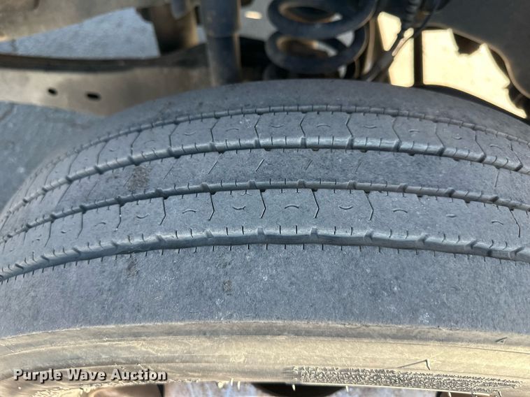 image for item LP9896 2017 Ford F550 Super Duty  SuperCab truck cab and chassis