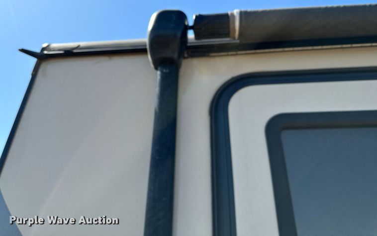 image for item LR9612 2018 Keystone Cougar  camper