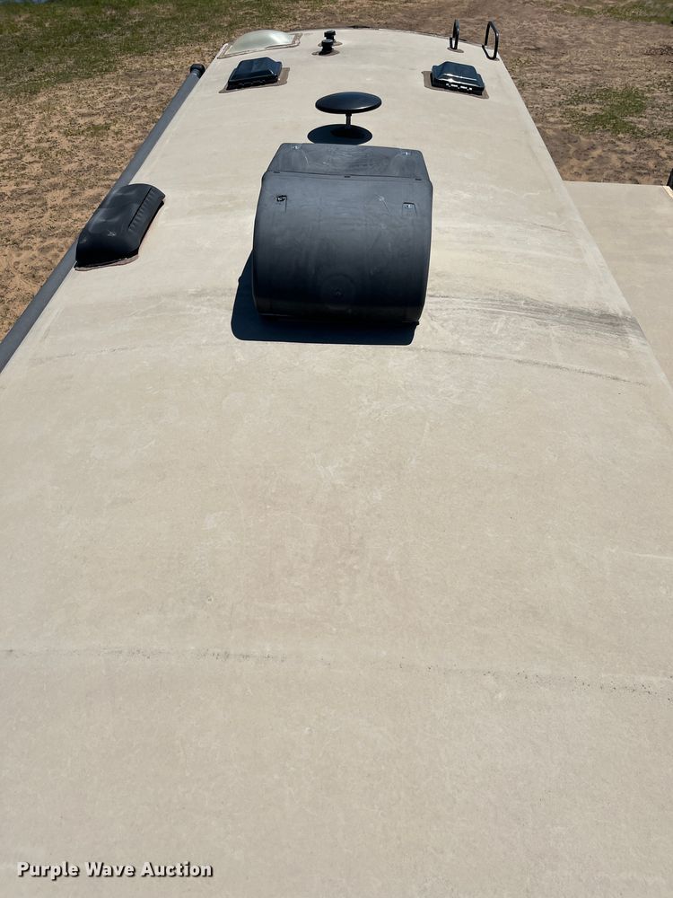 image for item LR9612 2018 Keystone Cougar  camper