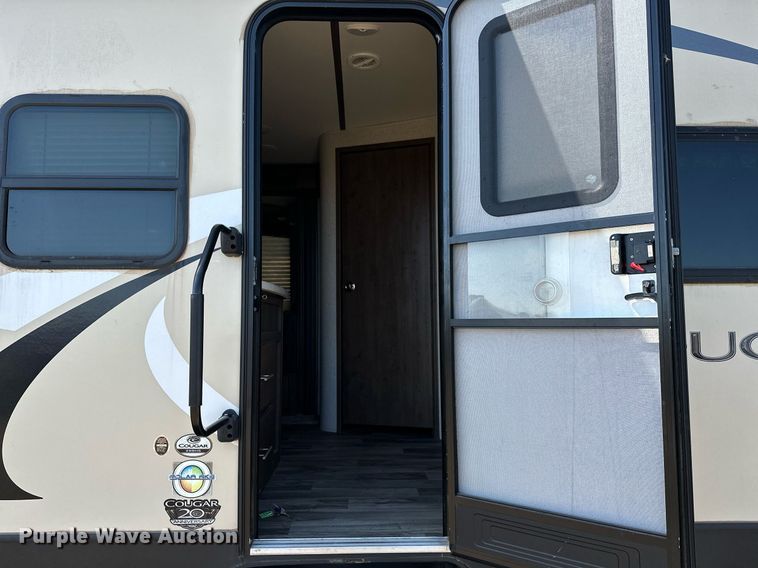 image for item LR9612 2018 Keystone Cougar  camper