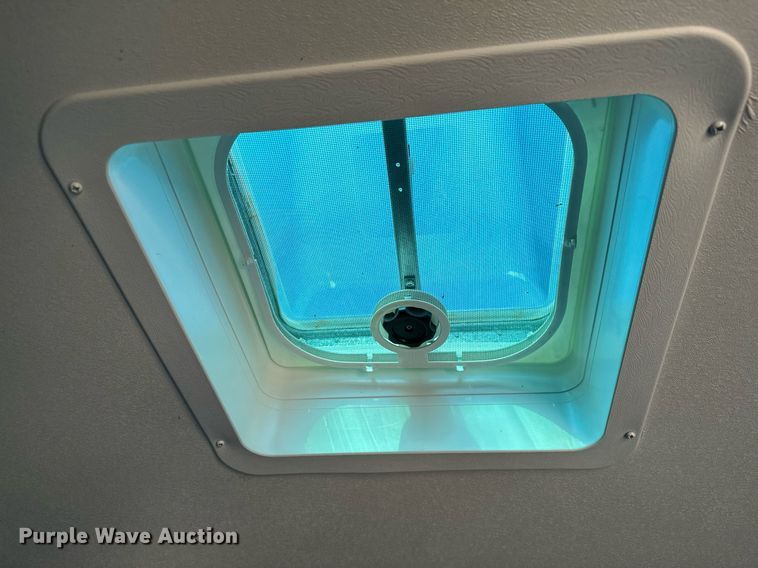 image for item LR9612 2018 Keystone Cougar  camper