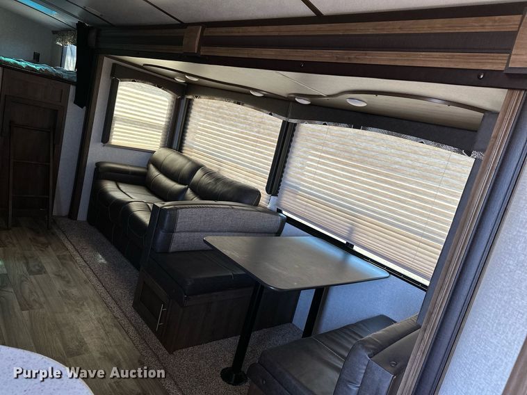 image for item LR9612 2018 Keystone Cougar  camper