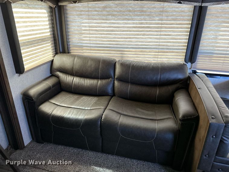 image for item LR9612 2018 Keystone Cougar  camper