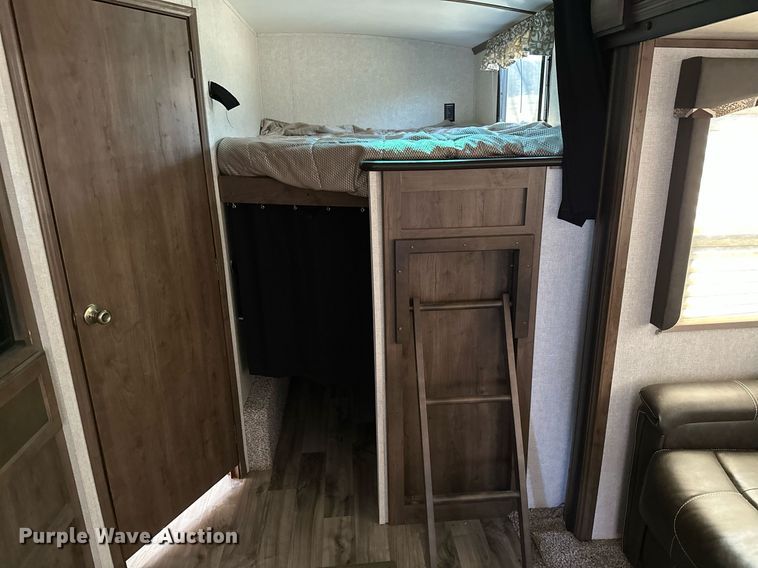 image for item LR9612 2018 Keystone Cougar  camper