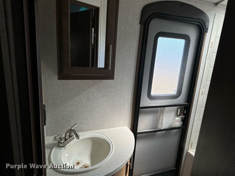 image for item LR9612 2018 Keystone Cougar  camper