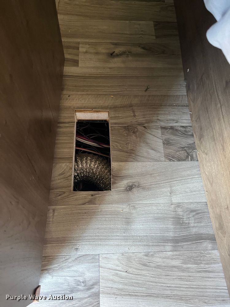 image for item LR9612 2018 Keystone Cougar  camper