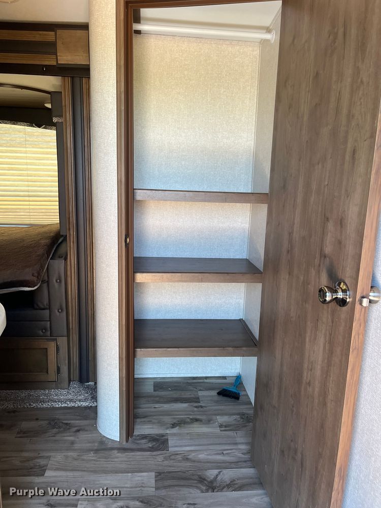 image for item LR9612 2018 Keystone Cougar  camper