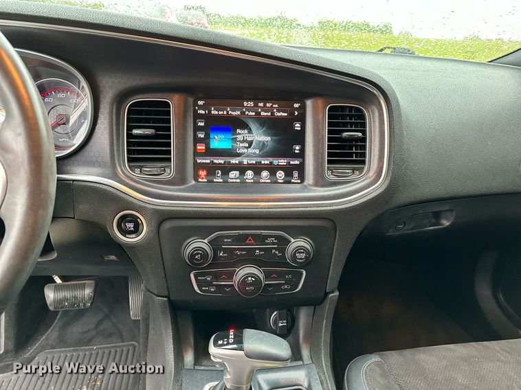 image for item LR9736 2015 Dodge Charger R/T