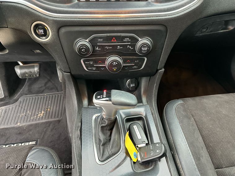 image for item LR9736 2015 Dodge Charger R/T