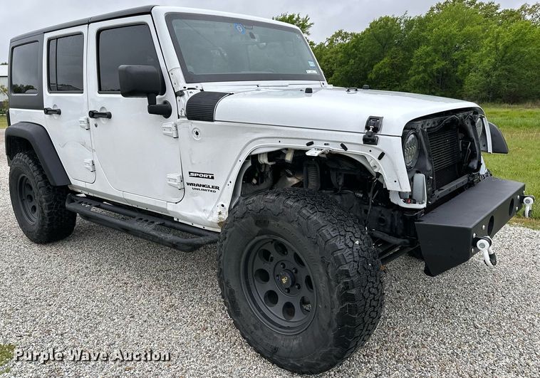 image for item LR9737 2014 Jeep Wrangler Unlimited Sport  SUV