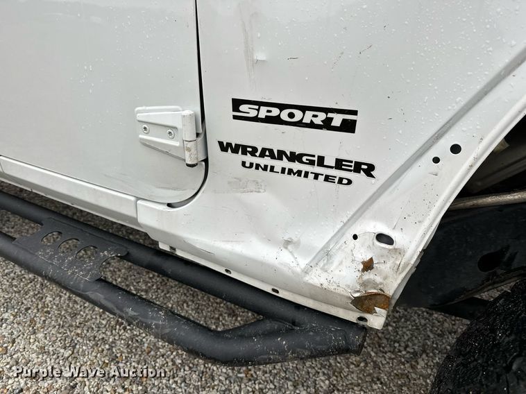 image for item LR9737 2014 Jeep Wrangler Unlimited Sport  SUV