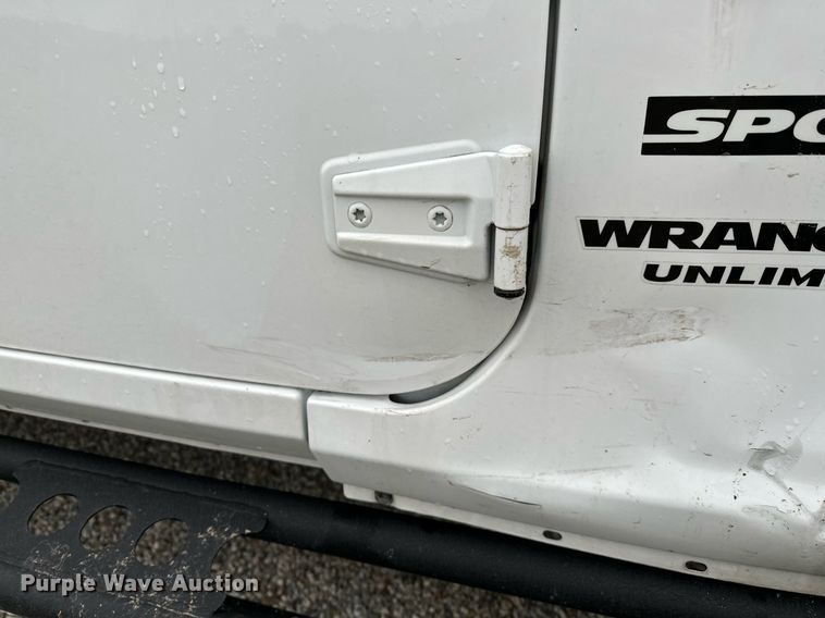 image for item LR9737 2014 Jeep Wrangler Unlimited Sport  SUV