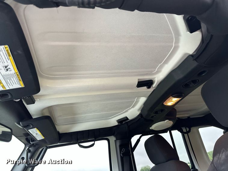 image for item LR9737 2014 Jeep Wrangler Unlimited Sport  SUV