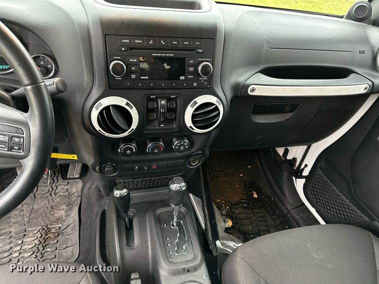 image for item LR9737 2014 Jeep Wrangler Unlimited Sport  SUV