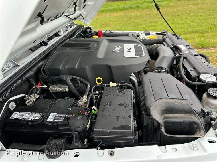 image for item LR9737 2014 Jeep Wrangler Unlimited Sport  SUV