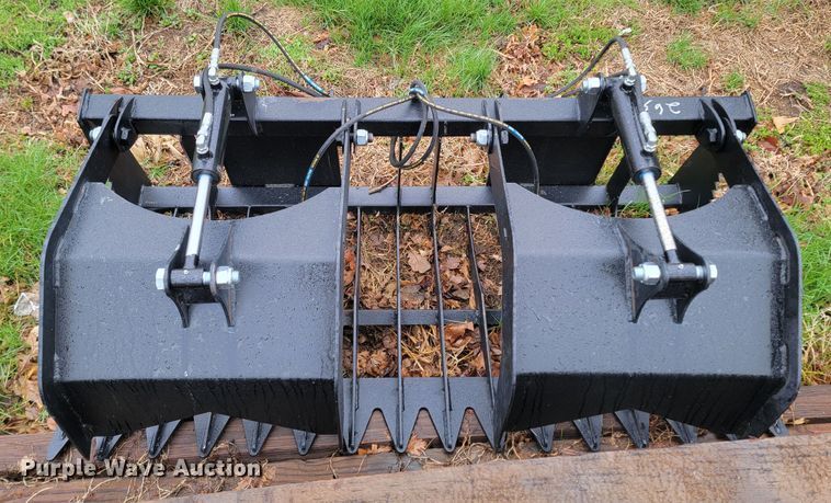 image for item LV9522 66" W skid steer grapple bucket