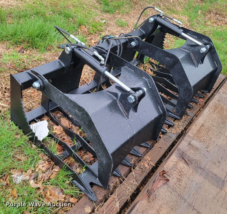 image for item LV9522 66" W skid steer grapple bucket