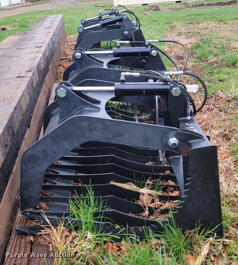 image for item LV9522 66" W skid steer grapple bucket