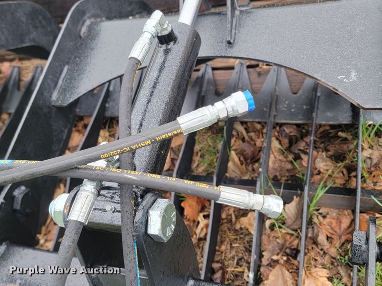 image for item LV9522 66" W skid steer grapple bucket